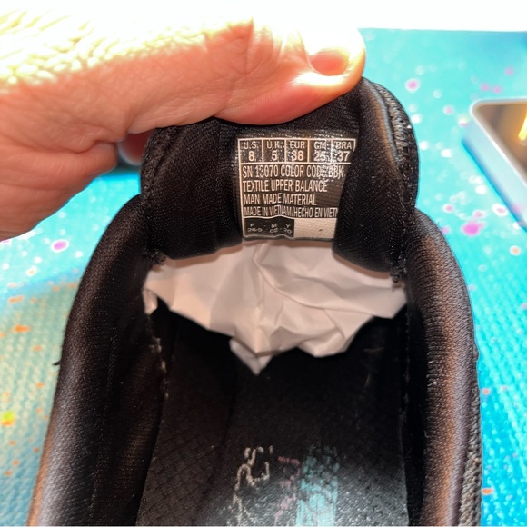 Women Size 8 Skechers triple Black Lite Weight Memory Foam Sneaker running Shoes - Picture 9 of 9